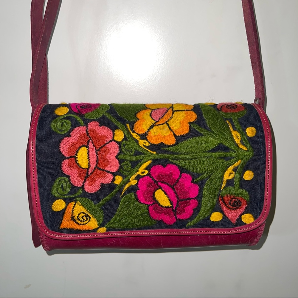 Handmade Embroidered purse Oaxaca Mexico